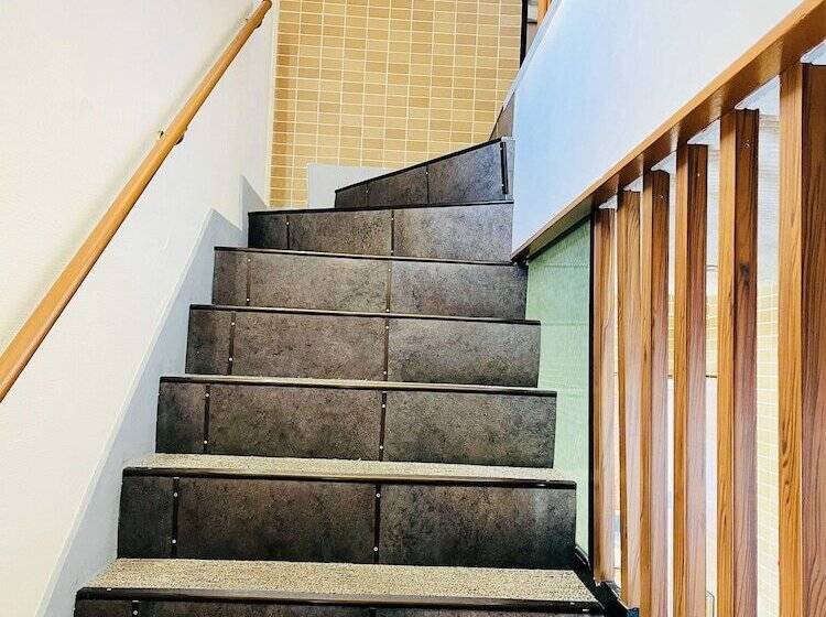 بنسيون Hostel And Cafe Izu No Umi