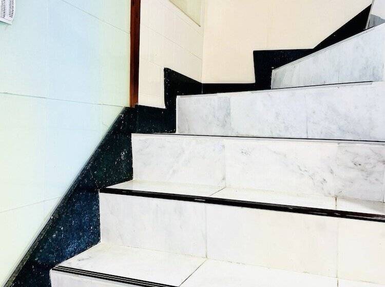 بنسيون Hostel And Cafe Izu No Umi