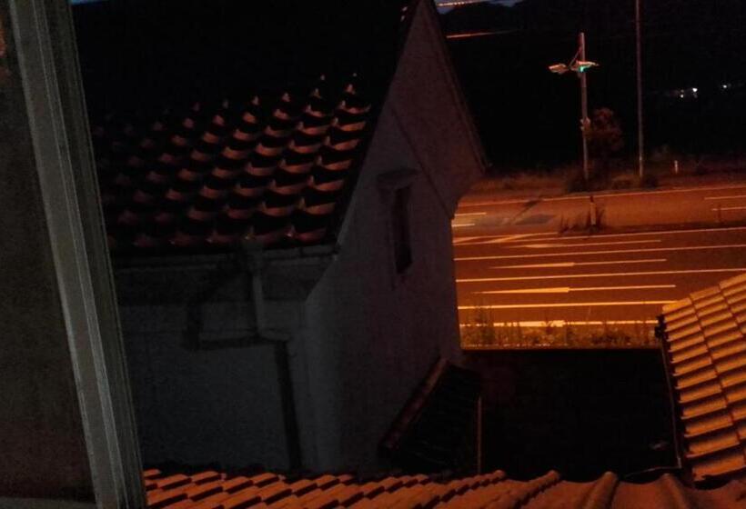 膳宿费 Kaeru Guest House