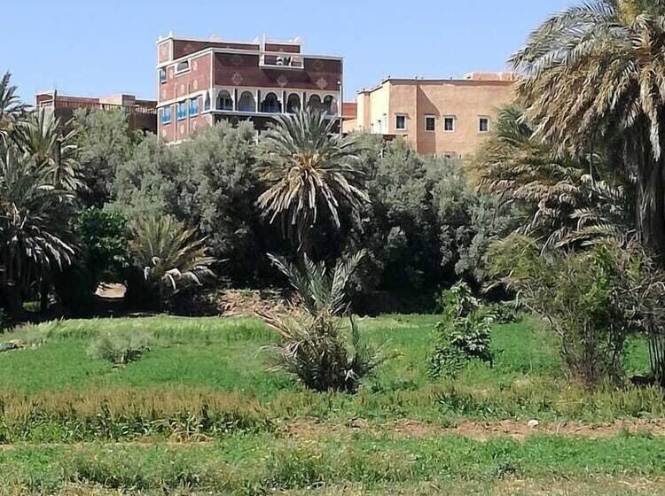 پانسیون Riad Iriki