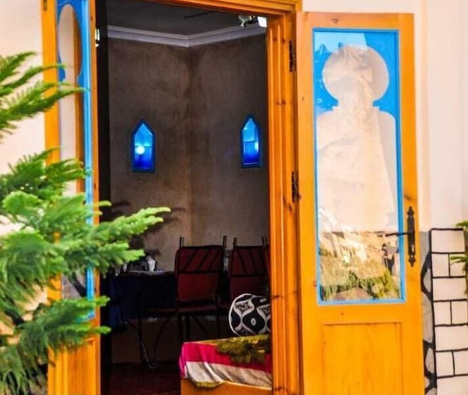 פנסיון Riad Iriki