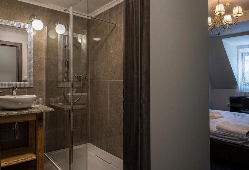 بنسيون Penzión Adrián