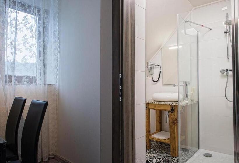 بنسيون Penzión Adrián