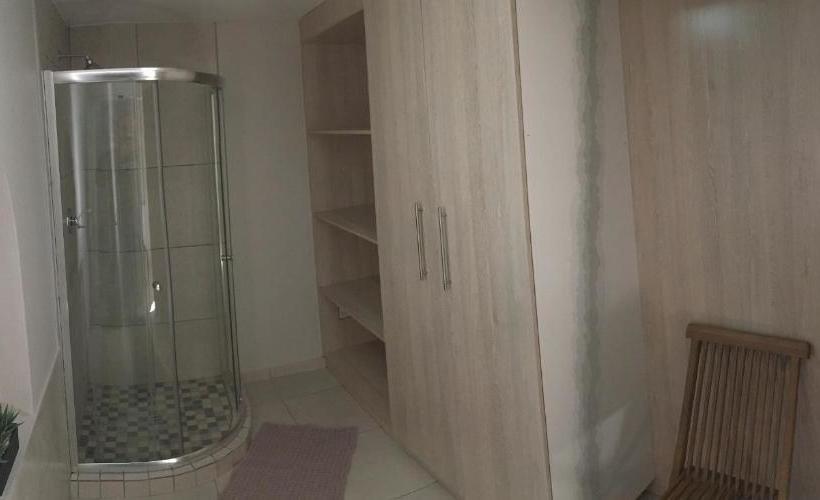 بنسيون Sandstone