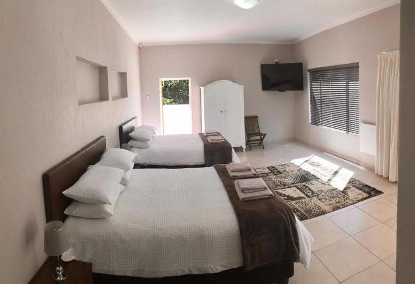 بنسيون Sandstone