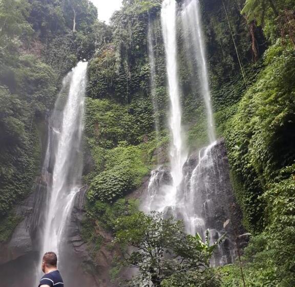 פנסיון Sugi Gede Homestay