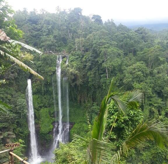 פנסיון Sugi Gede Homestay