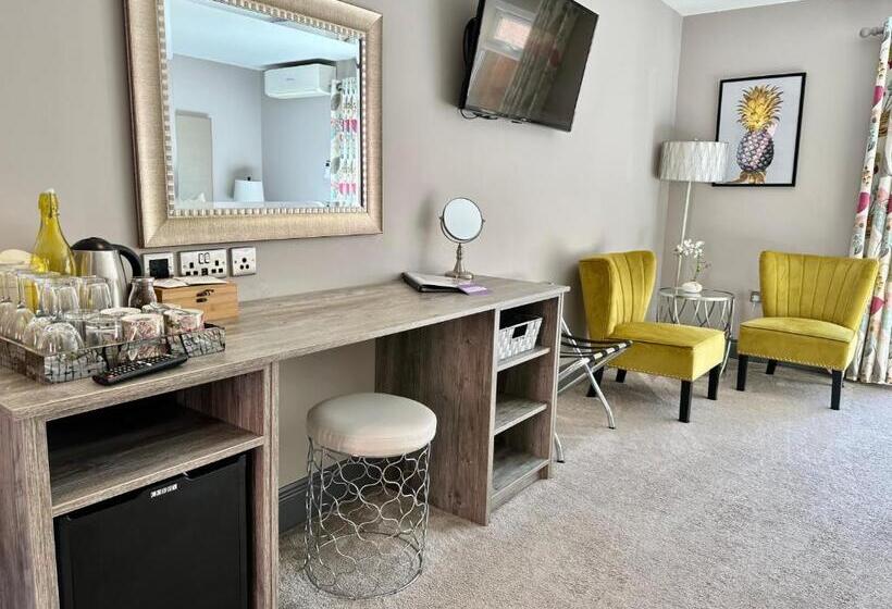 אתר נופש Grange Farm Park