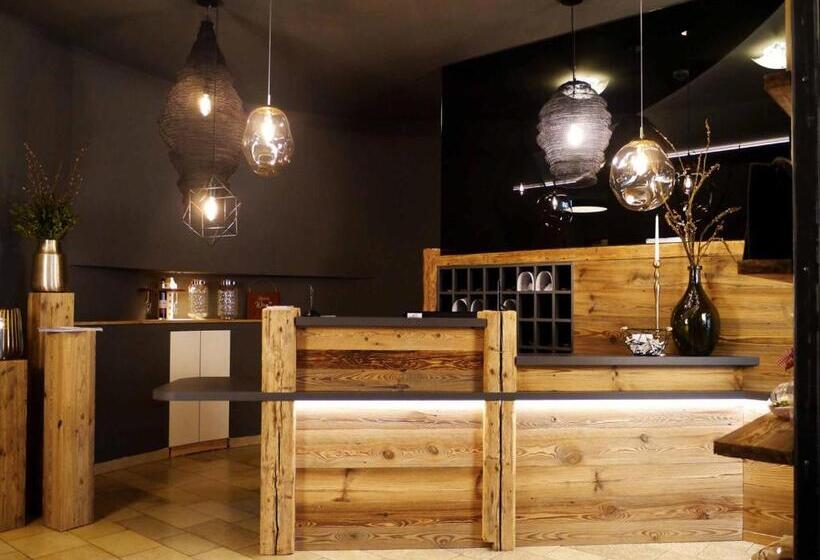 旅馆 Da`sporrer Hotel & Wirtshaus