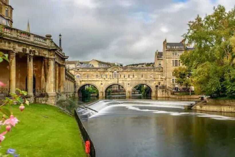 ユースホステル The Black Fox