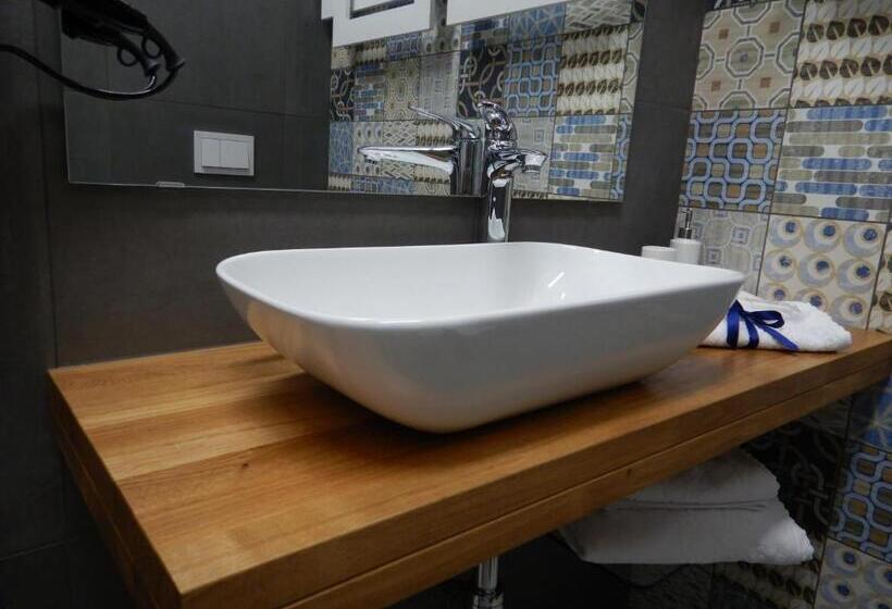 ベッドアンドブレックファースト 3per3