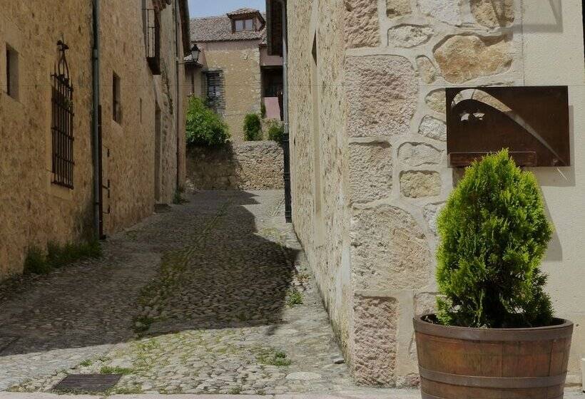 هتل Hosteria Del Arco