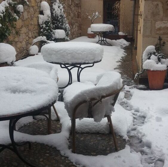 هتل Hosteria Del Arco