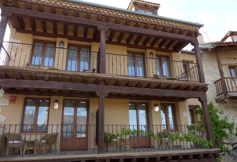 هتل Hosteria Del Arco