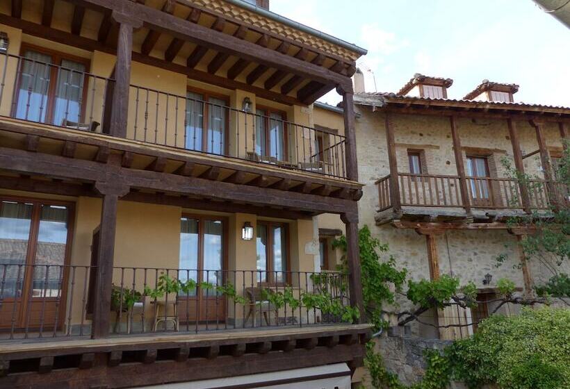 هتل Hosteria Del Arco