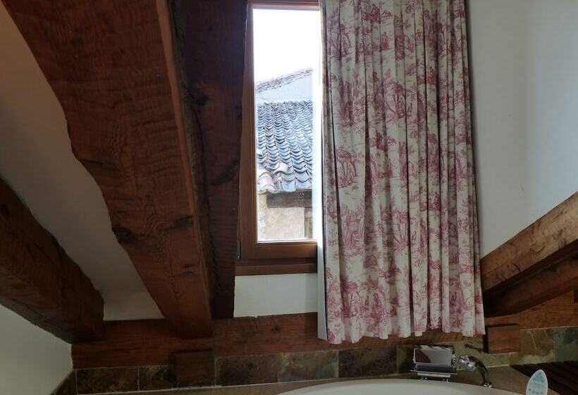 هتل Hosteria Del Arco