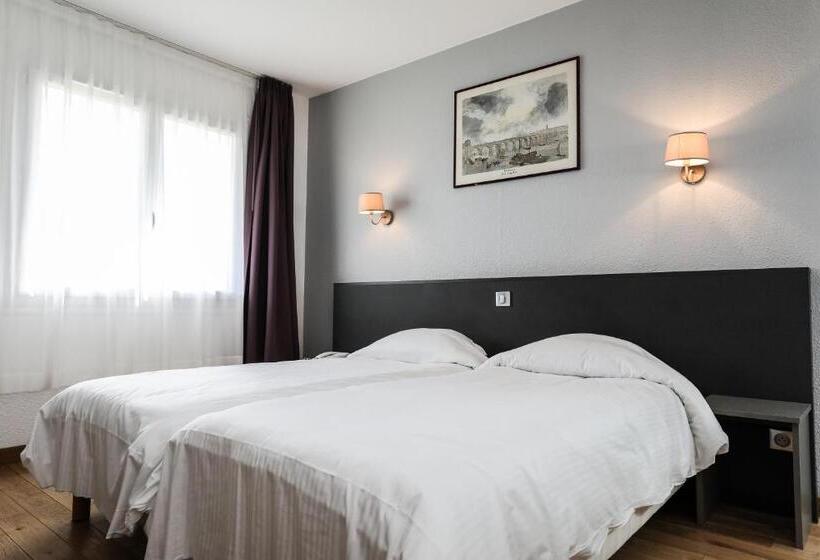 בית מלון כפרי Hôtel Restaurant Les Bruyères