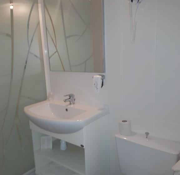 בית מלון כפרי Hôtel Restaurant Les Bruyères