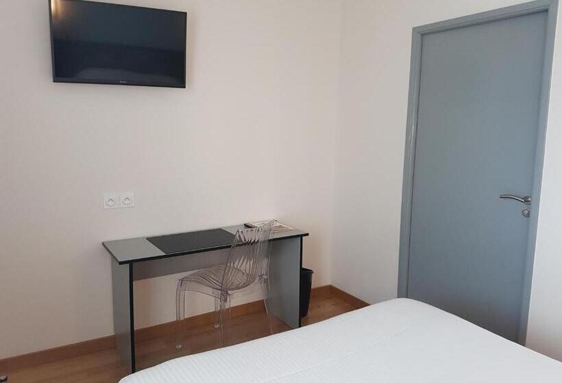 בית מלון כפרי Hôtel Restaurant Les Bruyères