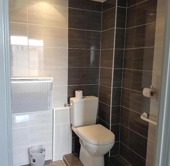 בית מלון כפרי Hôtel Restaurant Les Bruyères