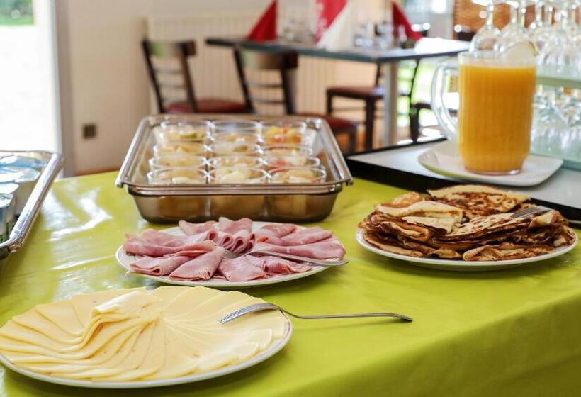 בית מלון כפרי Hôtel Restaurant Les Bruyères