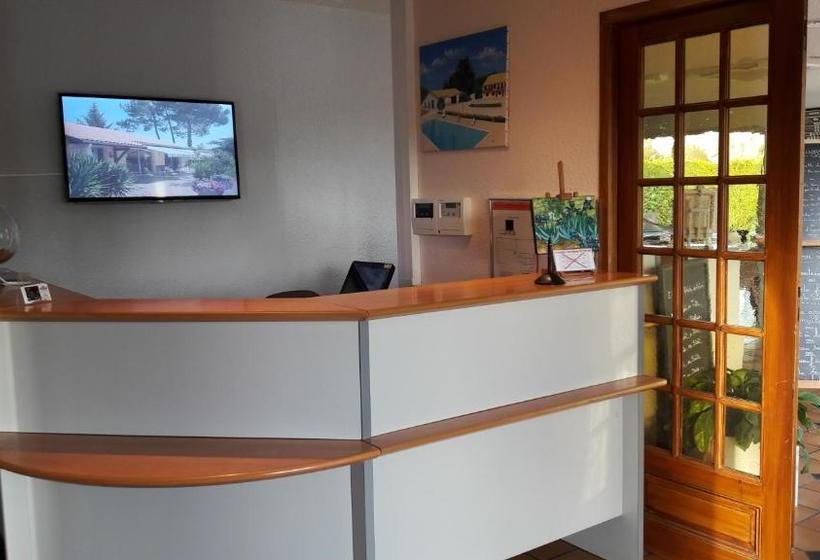 בית מלון כפרי Hôtel Restaurant Les Bruyères