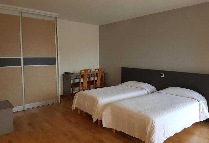 בית מלון כפרי Hôtel Restaurant Les Bruyères