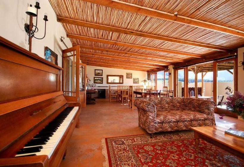 فندق Oudebosch Guest Farm