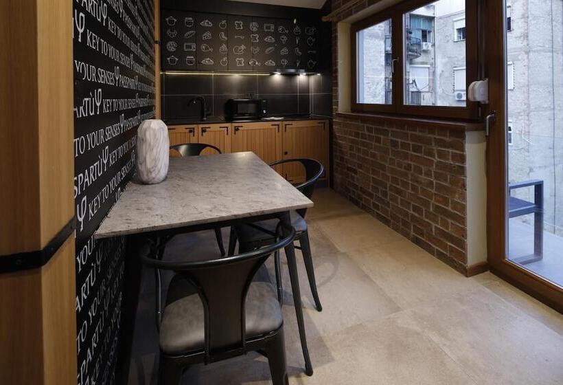 هتل Passpartu Home Garni