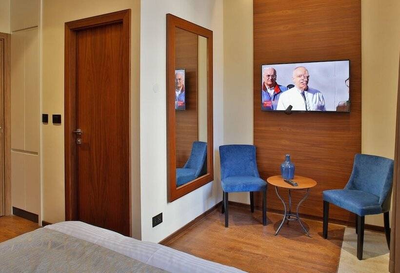 هتل Passpartu Home Garni