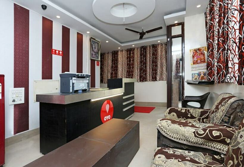 Oyo 11623 Hotel Shiva Palace