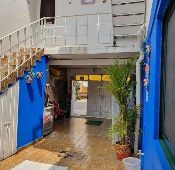پانسیون Hostal Estudio Espartaco