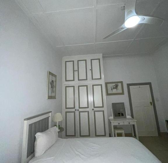 Пансион Green Olive Guesthouse