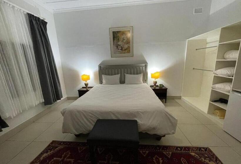 Пансион Green Olive Guesthouse