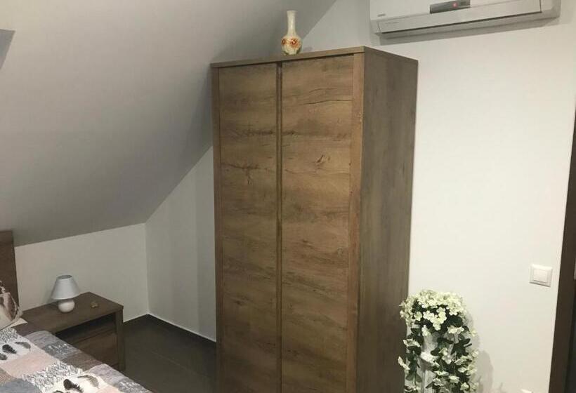 פנסיון Győri Vendégház