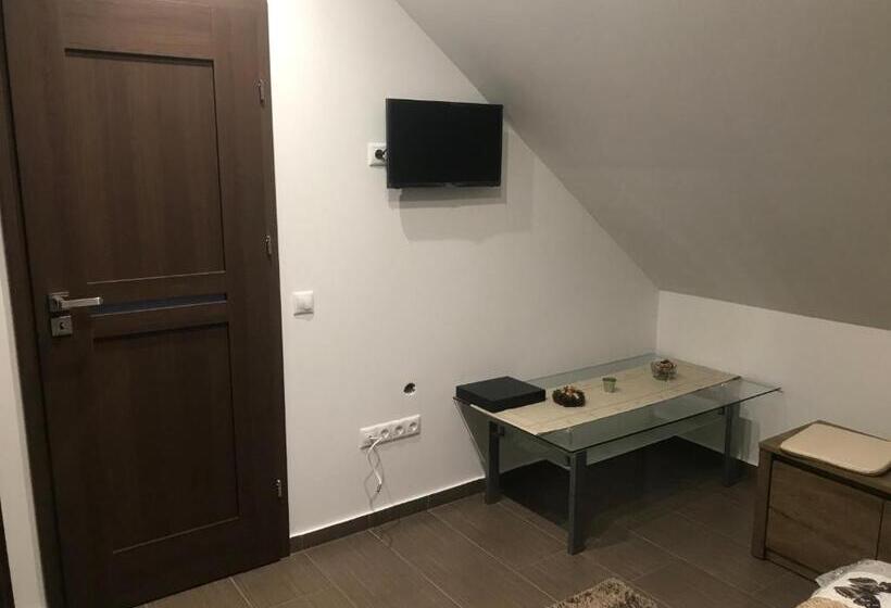 פנסיון Győri Vendégház