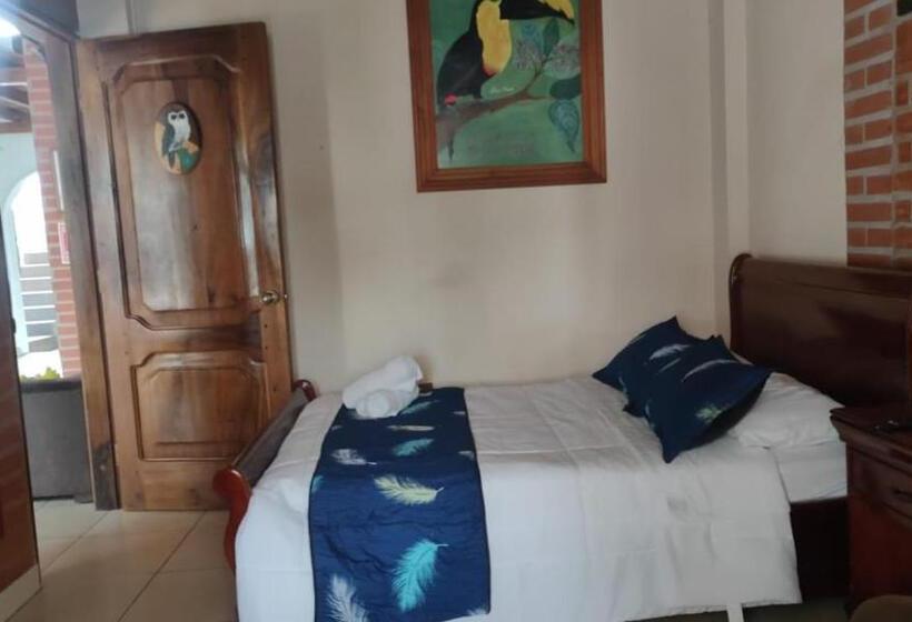 펜션 Hostal Casa Cultural Mindo