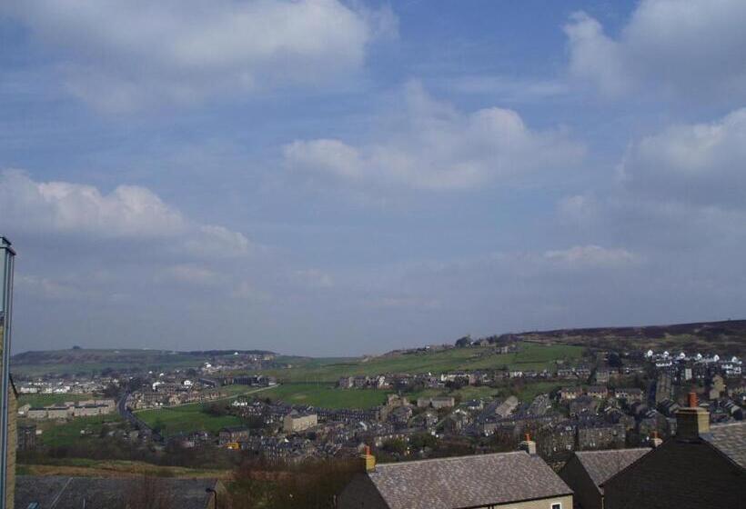 بنسيون The Apothecary Guest House