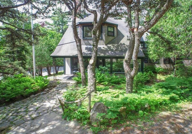 فندق صغير Harbourside Inn