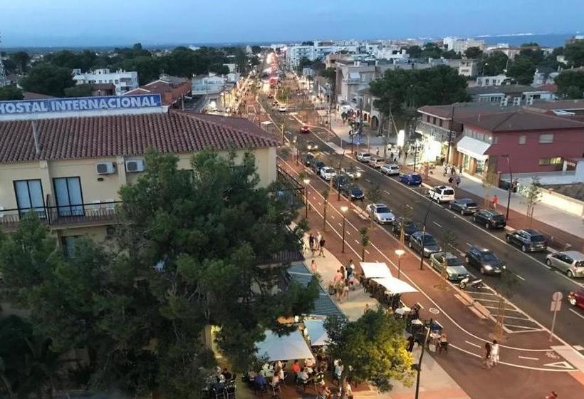 הוסטל Hostal Internacional