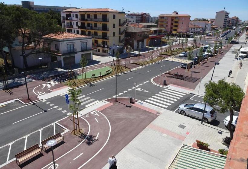 הוסטל Hostal Internacional