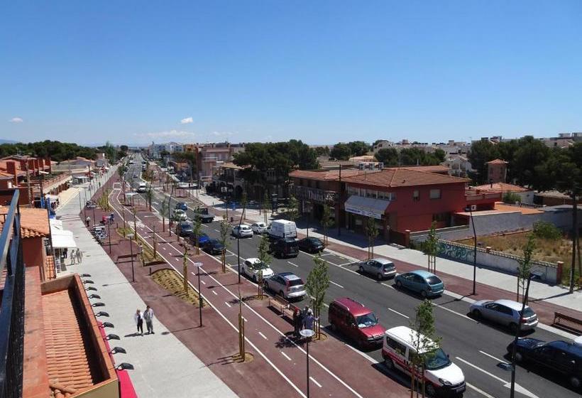 הוסטל Hostal Internacional