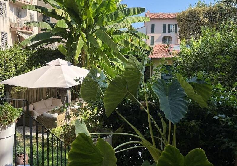 تختخواب و صبحانه Palazzo Cini Luxury Rooms In Pisa