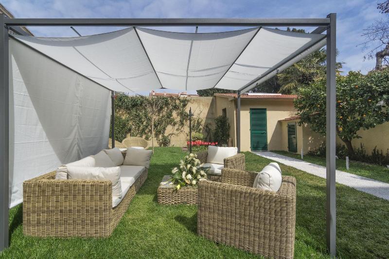 تختخواب و صبحانه Palazzo Cini Luxury Rooms In Pisa