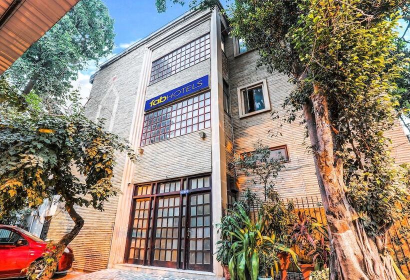 בית מלון כפרי Fabexpress Hemkunt Mansion