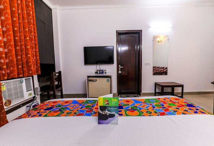 בית מלון כפרי Fabexpress Hemkunt Mansion