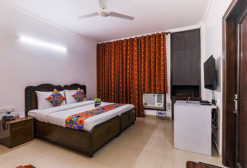 בית מלון כפרי Fabexpress Hemkunt Mansion