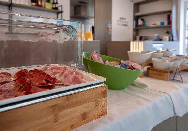 ホテル Glocal Torbole