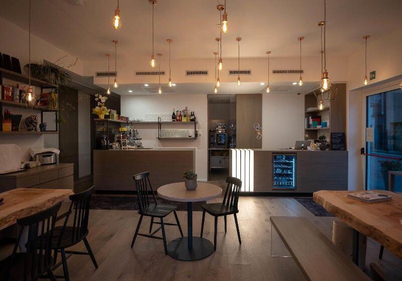 ホテル Glocal Torbole