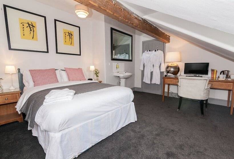 Отель Townhouse No 12